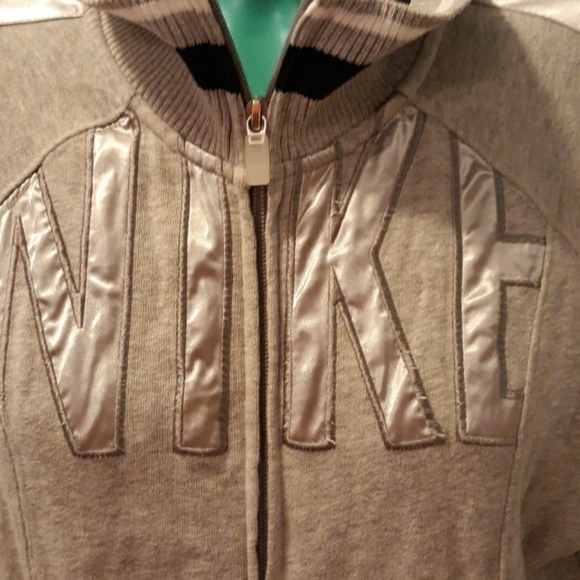 Nike large gray sweatshirt jacket - Picture 3 of 4